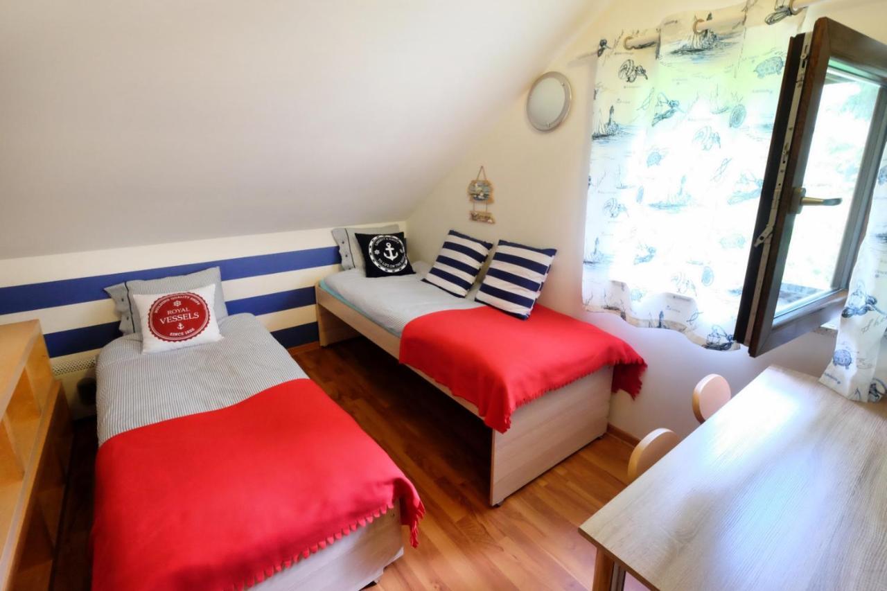 Dom Kotik W Lukecinie Villa Kültér fotó