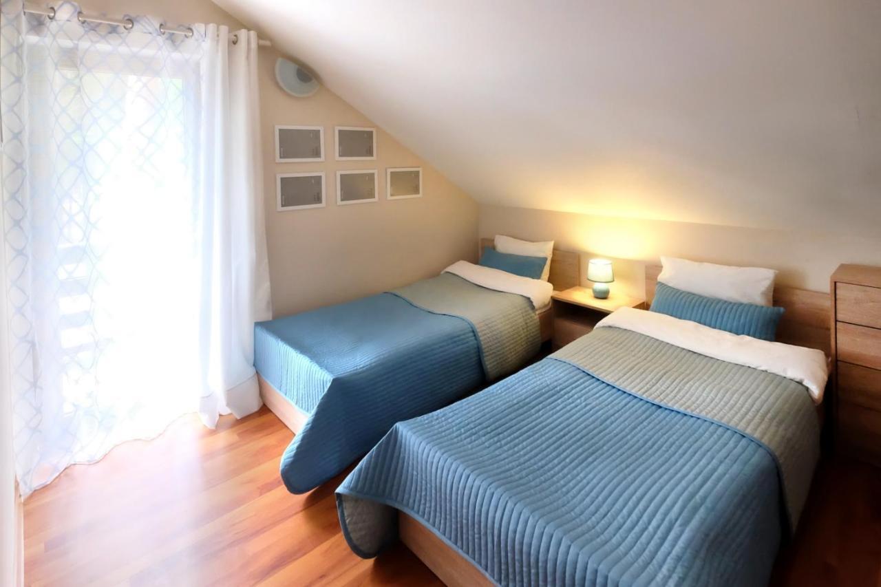 Dom Kotik W Lukecinie Villa Kültér fotó